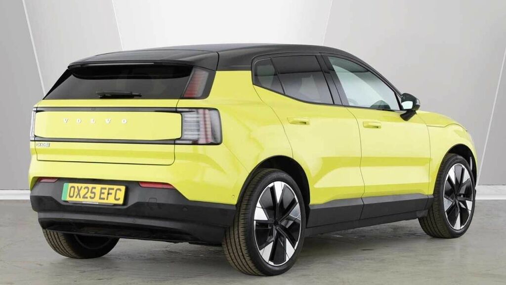 Volvo EX30 Ultra, Single Motor Extended Range, Yellow #3