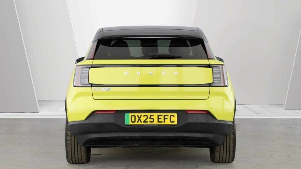 Volvo EX30 Ultra, Single Motor Extended Range, Yellow #4