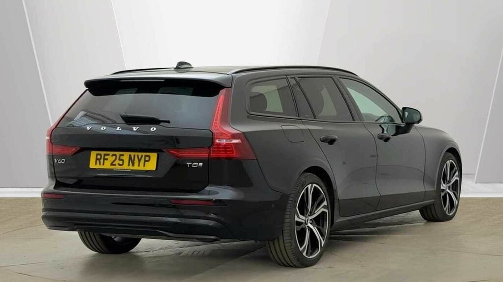 Volvo V60 Ultra, T8 Awd Plug-in Hybrid, Dar Black #3
