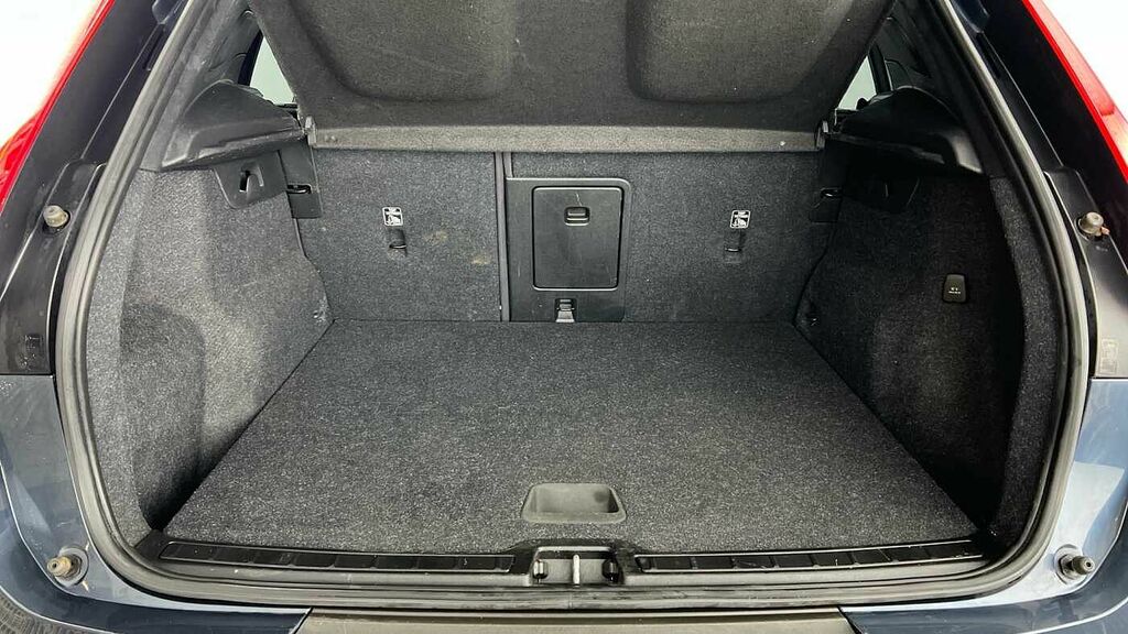 Volvo XC40 R-design, T3 YY22TKK Blue #5
