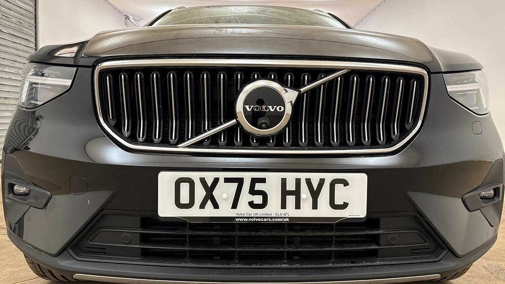 Volvo XC40 Plus Silver #23