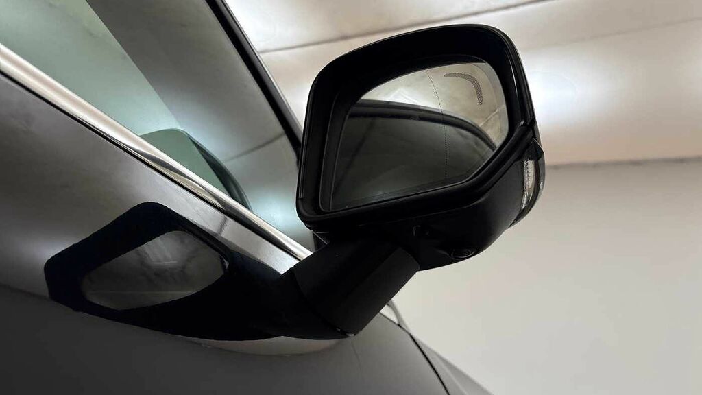 Volvo XC40 Plus Silver #20
