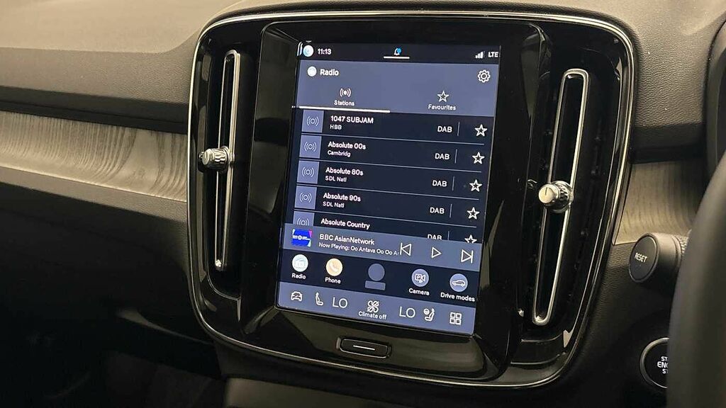 Volvo XC40 Plus Silver #36