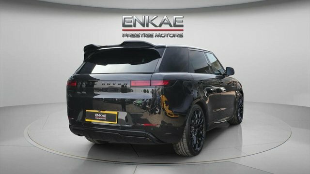 Land Rover Range Rover Sport 2023 3.0 D300 Mhev Dynamic Se Suv Black #4