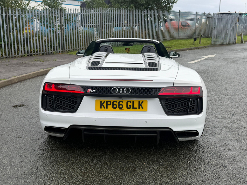 Audi R8 Plus Yellow #42