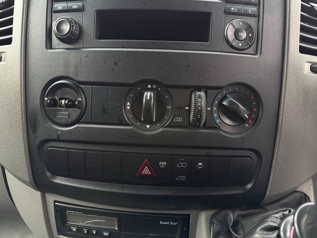 Mercedes-Benz Sprinter Panel Van White #27