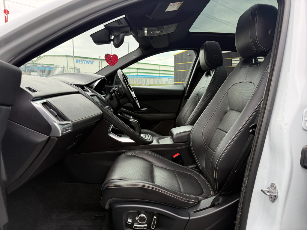 Jaguar E-Pace Se White #10
