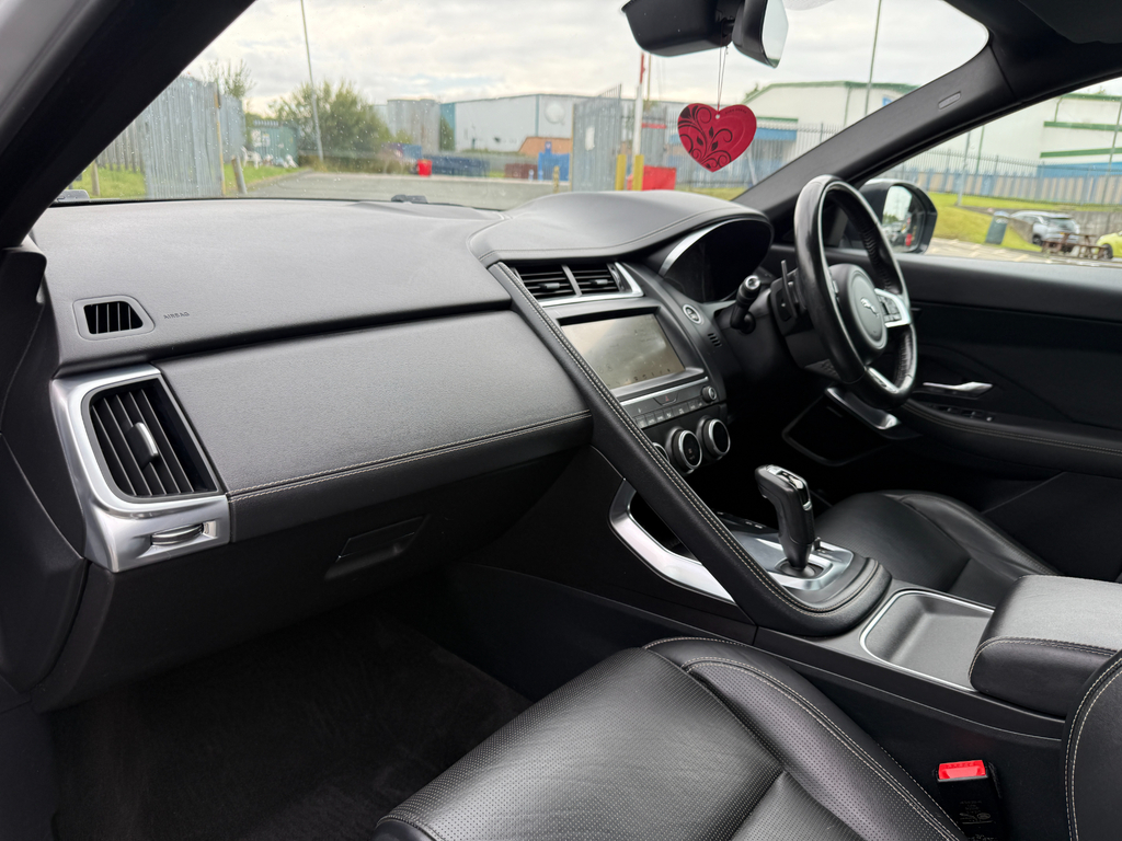 Jaguar E-Pace Se White #13