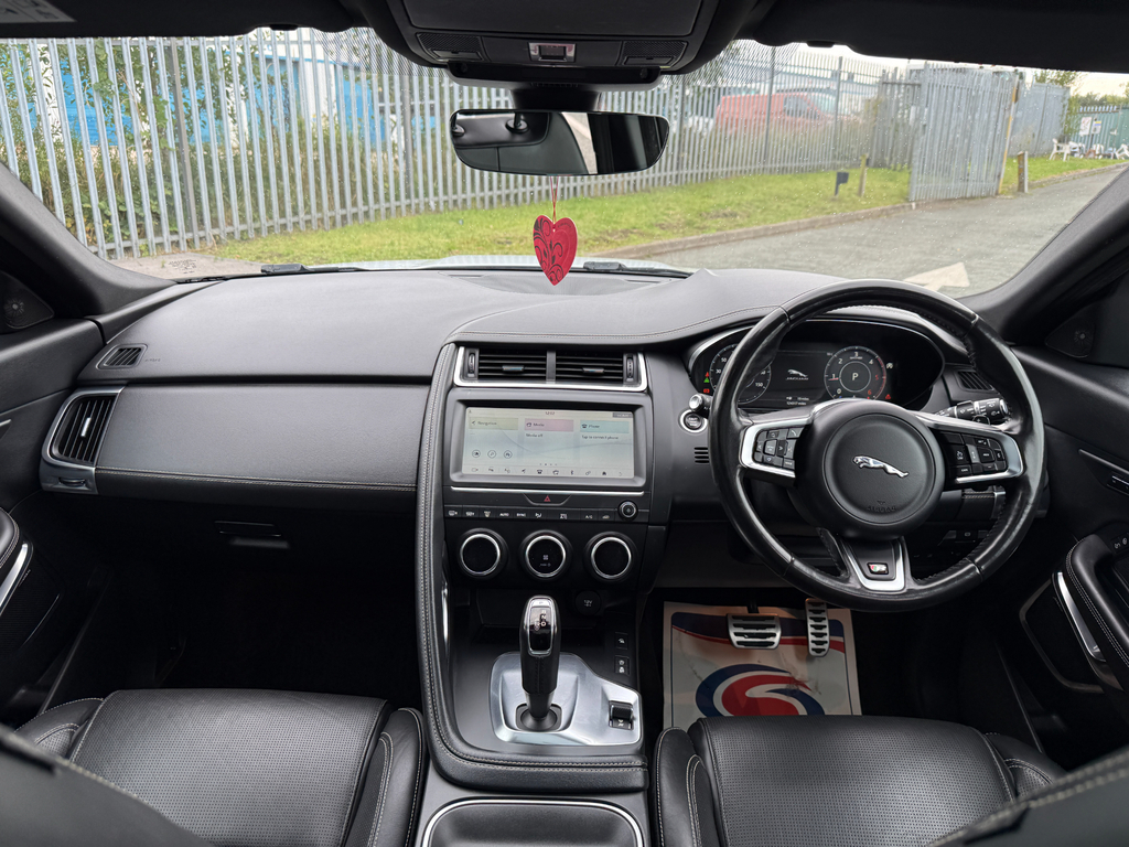 Jaguar E-Pace Se White #19