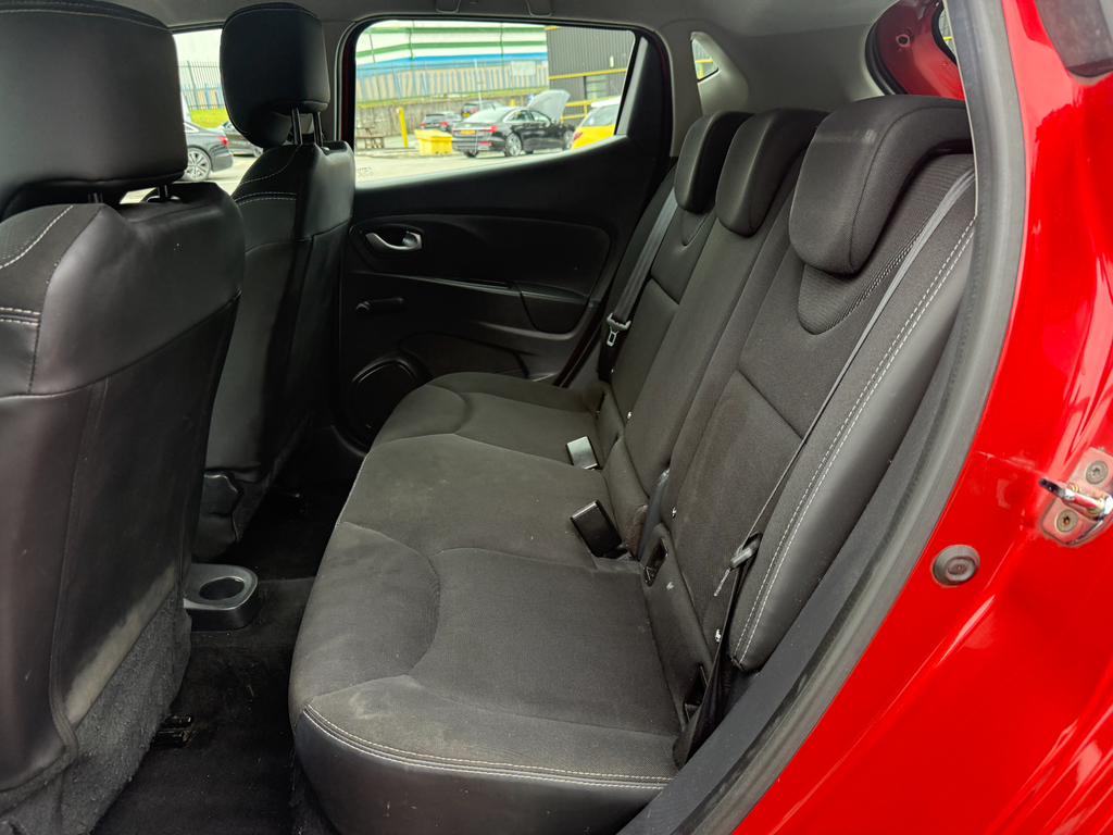 Renault Clio  Red #31