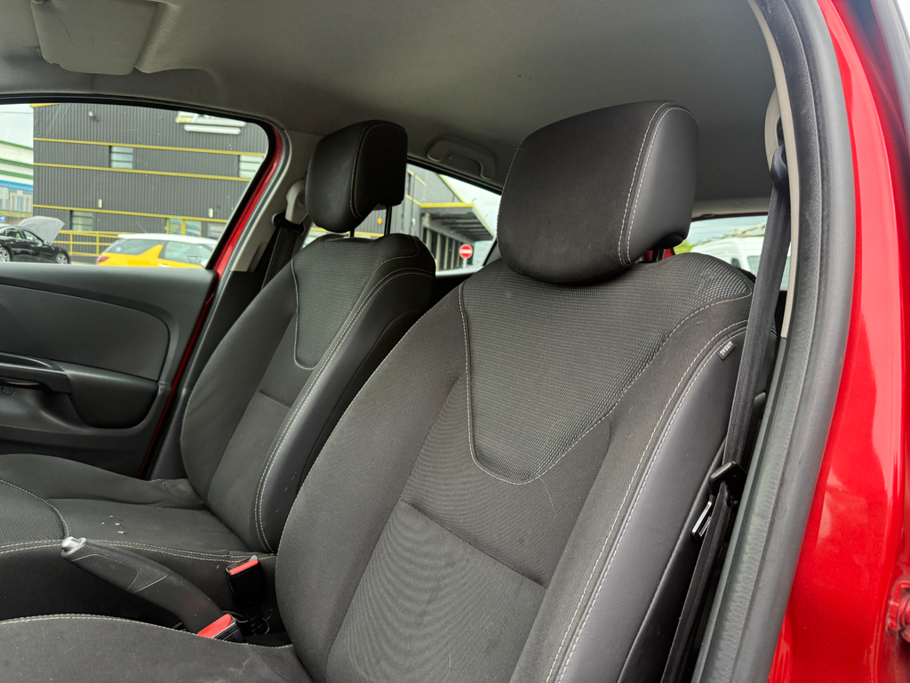 Renault Clio  Red #28