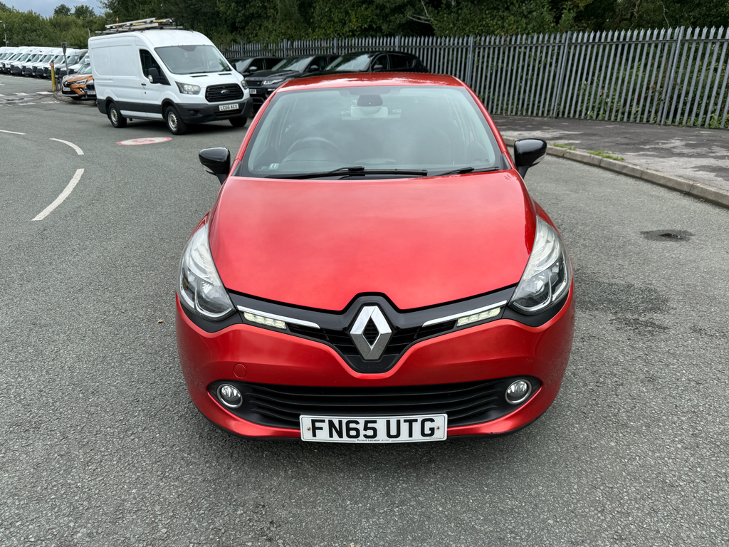 Renault Clio  Red #8