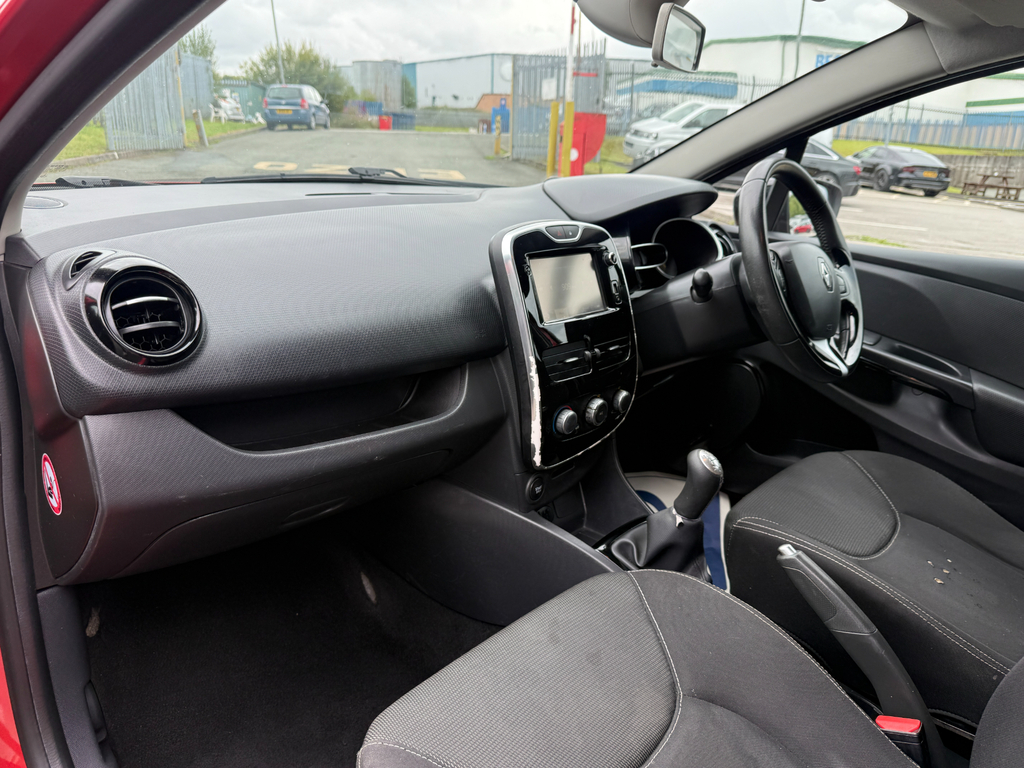 Renault Clio  Red #10