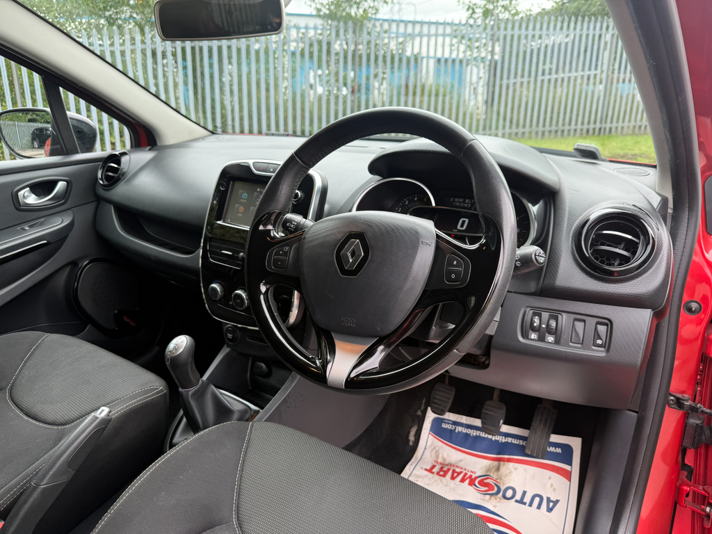 Renault Clio  Red #36