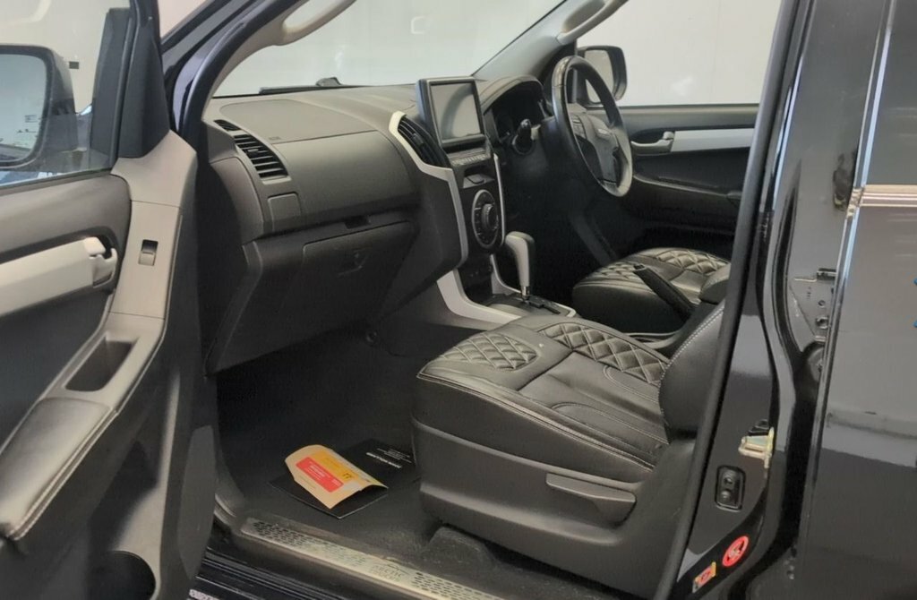 Isuzu D-Max 1.9L At35 Stealth Black #2