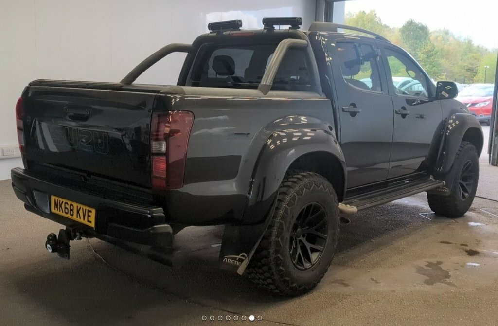 Isuzu D-Max 1.9L At35 Stealth Black #6