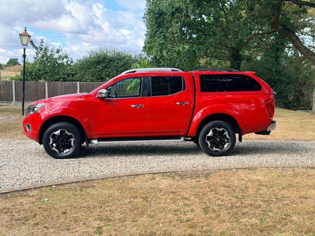 Nissan Navara 2.3L Tekna Red #2