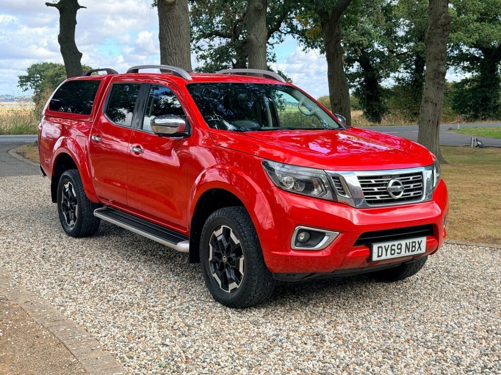 Nissan Navara 2.3L Tekna Red #5