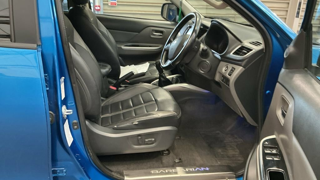 Mitsubishi L200 2.4L Dc Barbarian Blue #6