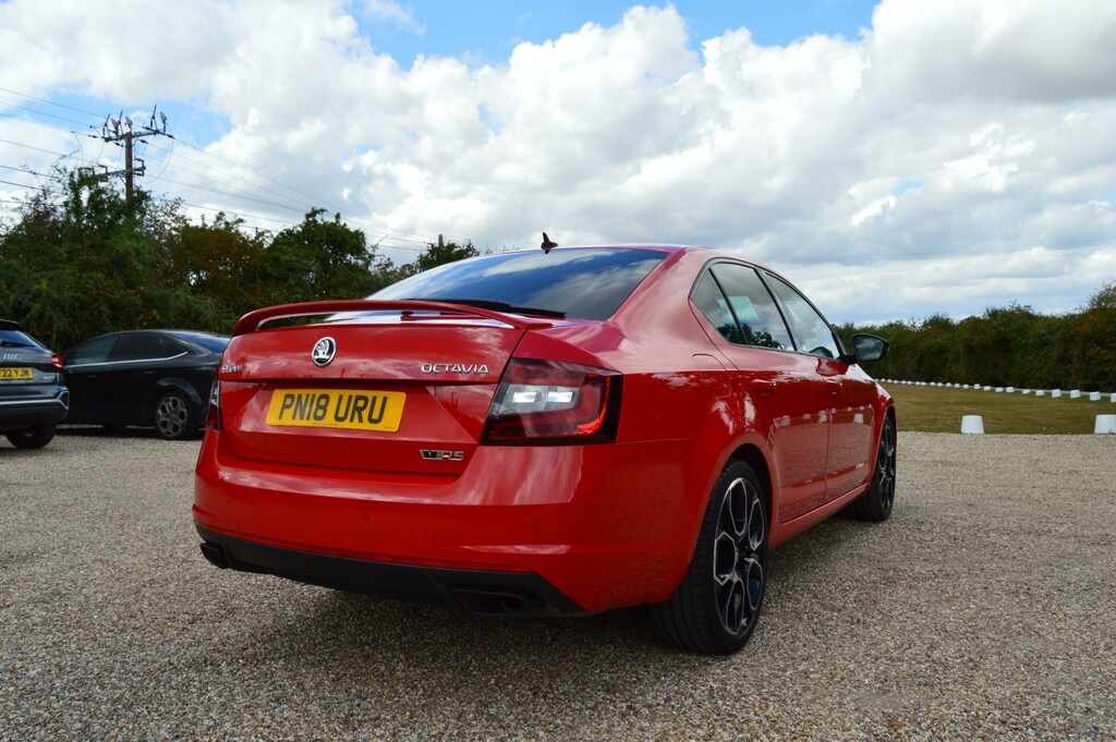Skoda Octavia Hatchback 2.0 Tsi Vrs 201818 Red #6