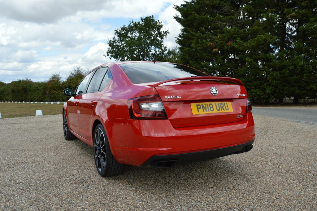 Skoda Octavia Hatchback 2.0 Tsi Vrs 201818 Red #5