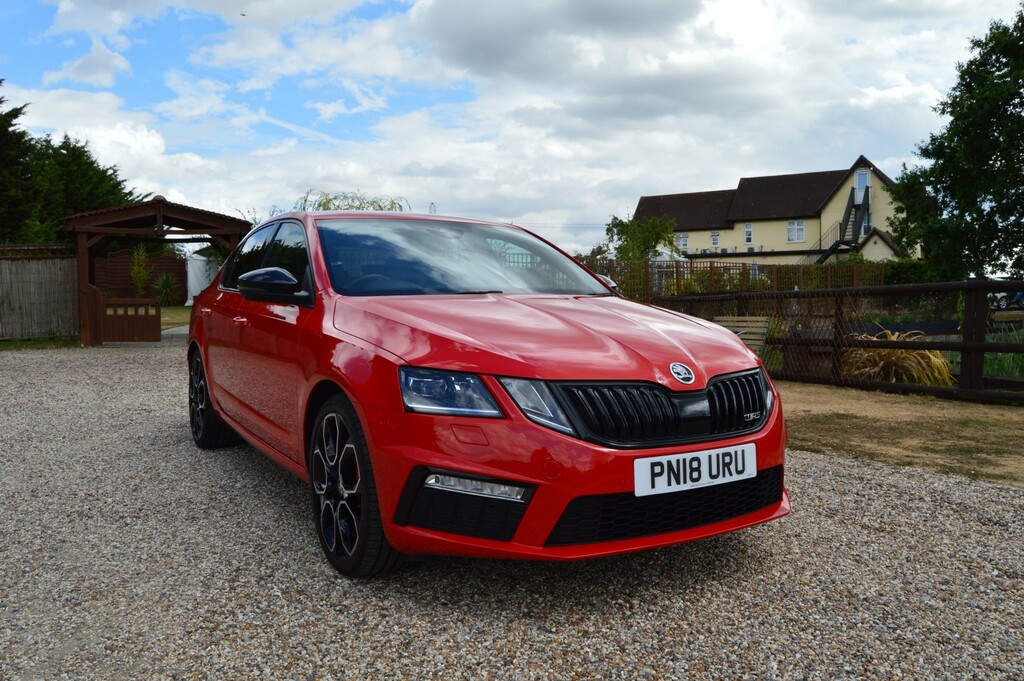 Skoda Octavia Hatchback 2.0 Tsi Vrs 201818 Red