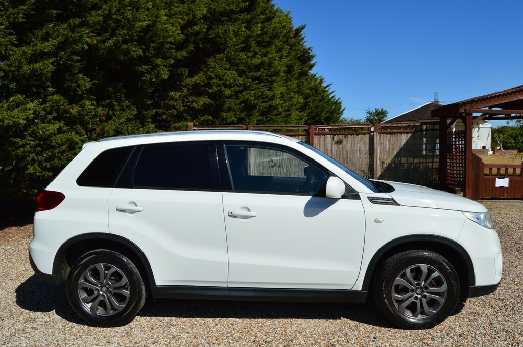 Suzuki Vitara Suv 1.6 Sz4 201717 KJ17LHP White #4