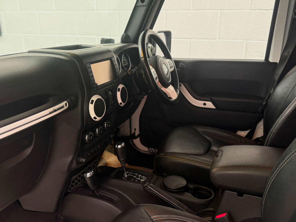 Jeep Wrangler 3.6L Null Black #18