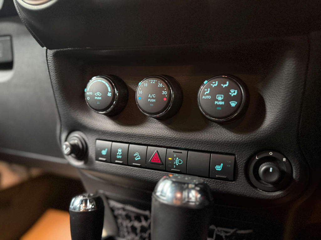 Jeep Wrangler 3.6L Null Black #23
