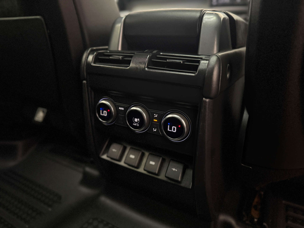 Land Rover Defender D240 Se 110 #27