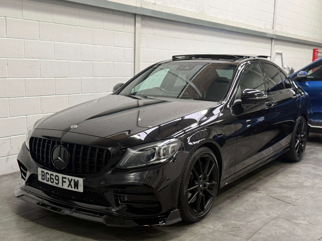 Mercedes-Benz 300 C 300 Amg Line Premium Black #3