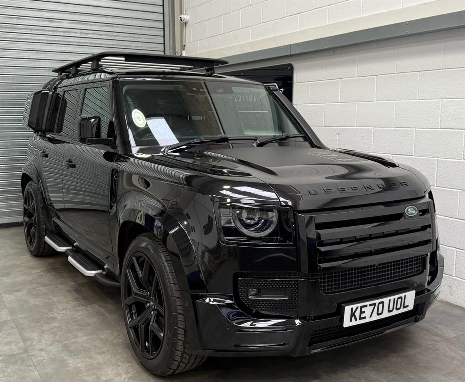Land Rover Defender Se Black #1