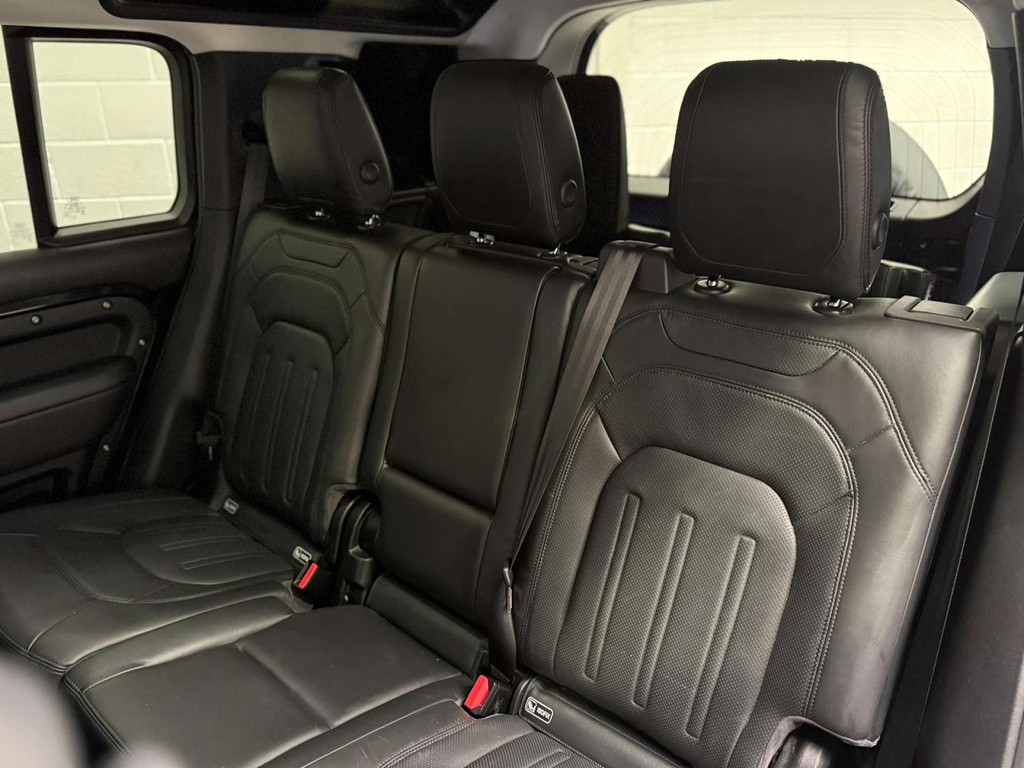 Land Rover Defender Se Black #24