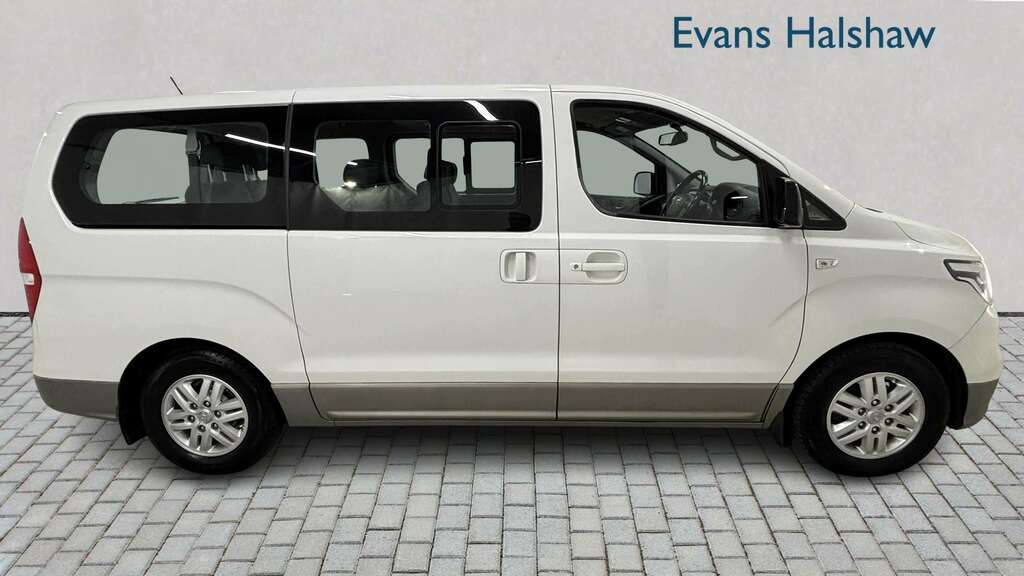 Hyundai I800 2.5 Crdi 170 Se 2019 YW68OAY White #3