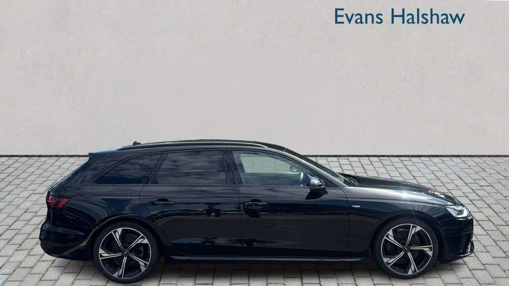 Audi A4 35 Tdi Black Edition S Tronic 2024 Black #3