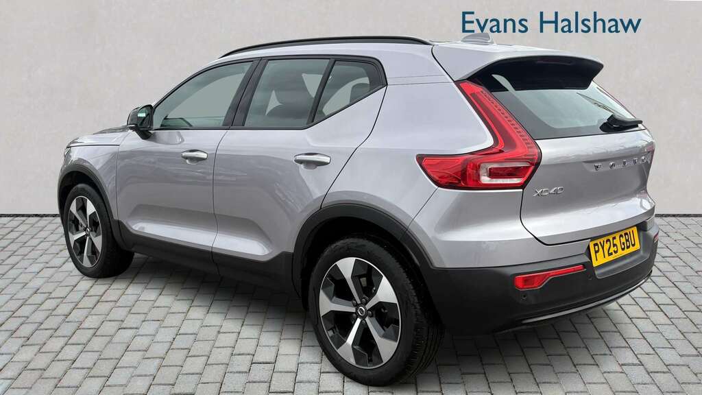 Volvo XC40 2.0 B4p Plus Dark 2025 PY25GBU Silver #5