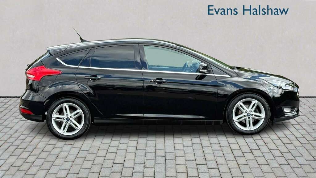 Ford Focus 1.0 Ecoboost 125 Titanium 2016 LR66XTM Black #5