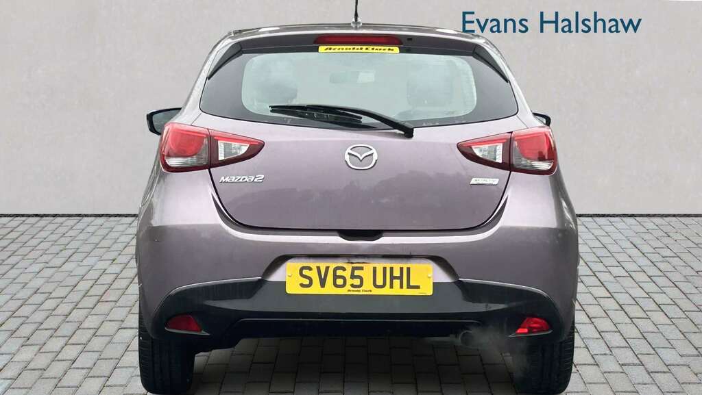 Mazda 2 1.5 75 Se 2015 #6