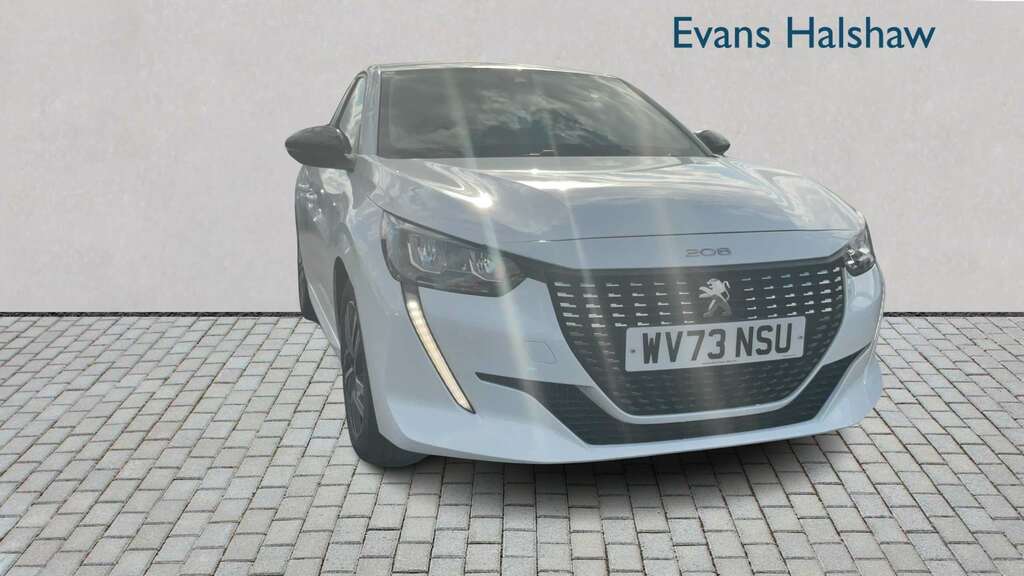 Peugeot 208 1.2 Puretech 100 Allure Premium 2023 White