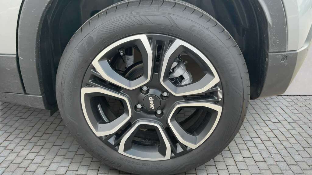 Jeep Avenger 1.2 E-hybrid Summit Dct 2025 Grey #6