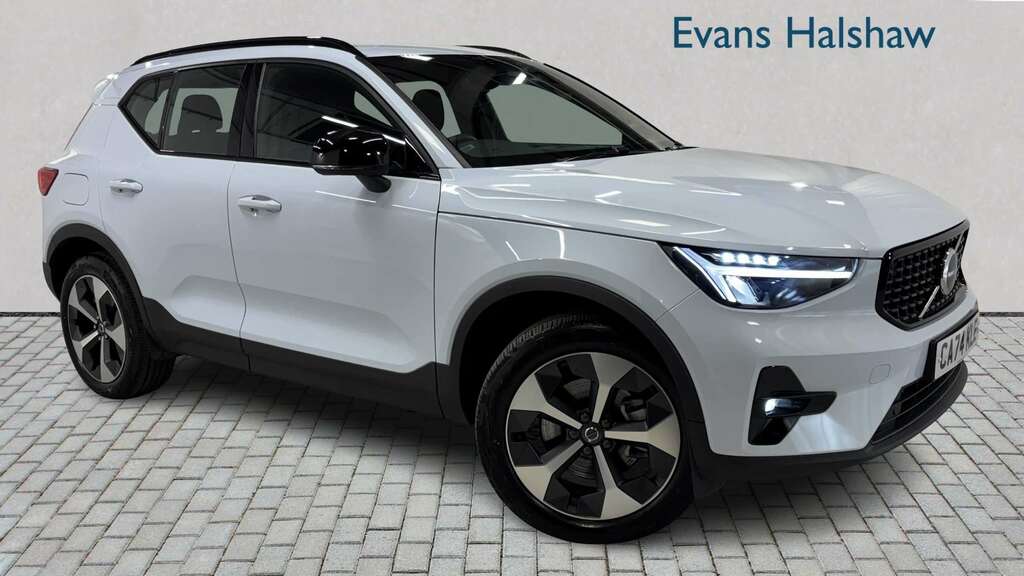 Volvo XC40 2.0 B4p Plus Dark 2024 Blue