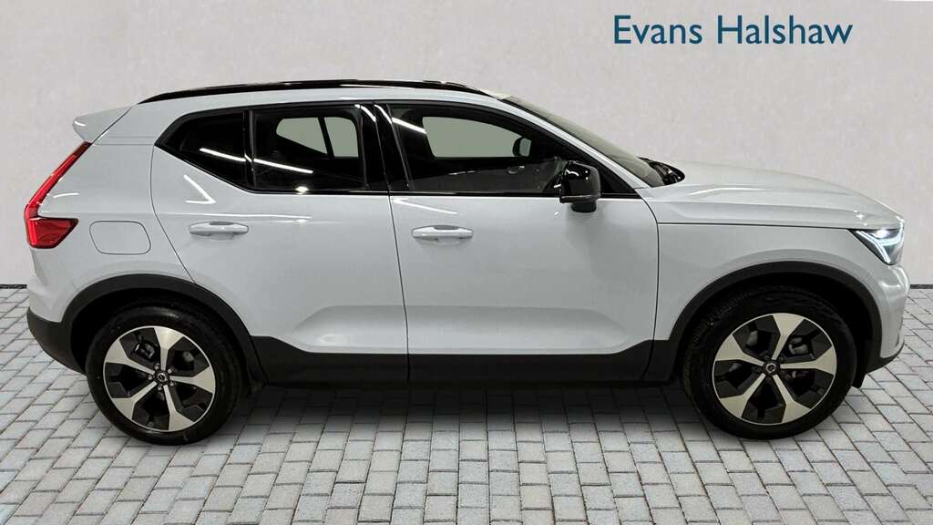 Volvo XC40 2.0 B4p Plus Dark 2024 Blue #3