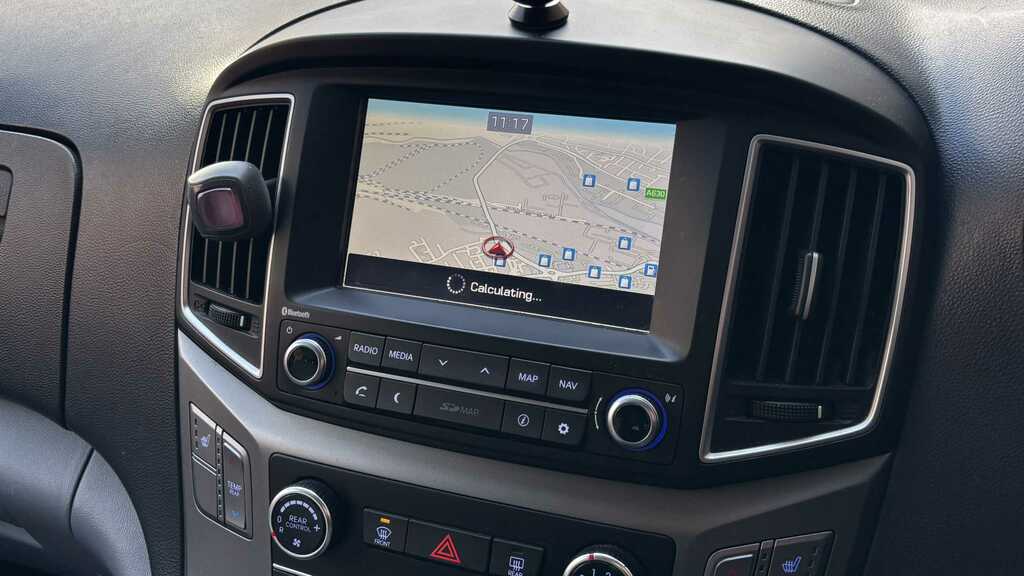 Hyundai I800 Mpv 2.5 Crdi Se Nav 201919 Black #17