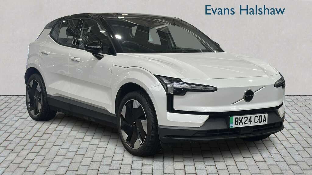 Volvo EX30 200Kw Sm Extended Range Plus 69Kwh 2024 White