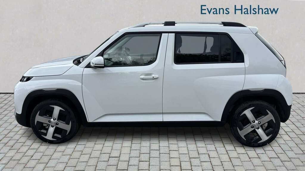 Hyundai Inster 85Kw 02 49Kwh 2026 NJ26AUO White #4