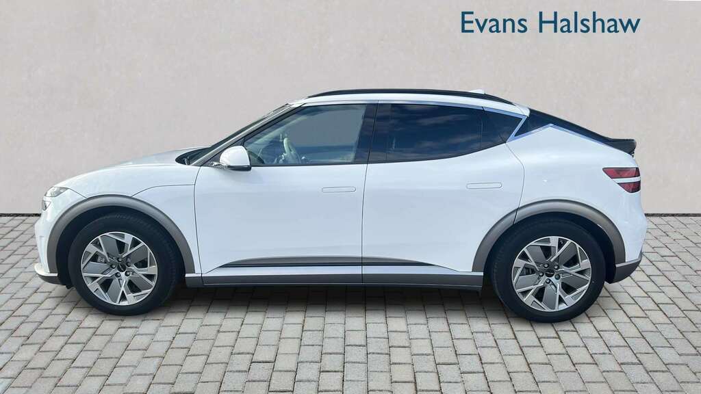Genesis GV60 168Kw Premium 77.4Kwh Comfort 2025 White #3