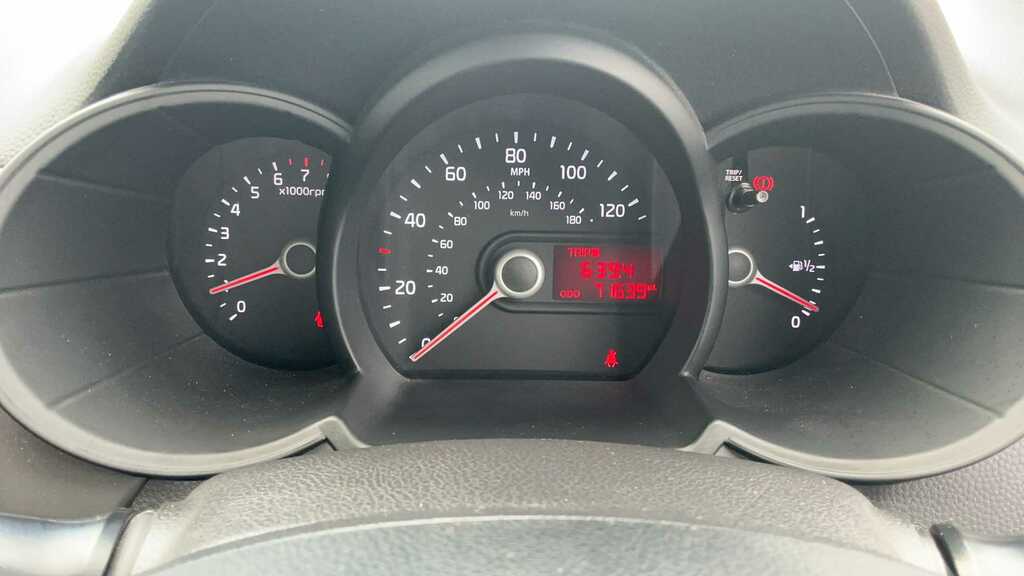 Kia Picanto 1.0 Vr7 2015 YH15ZZP Red #6