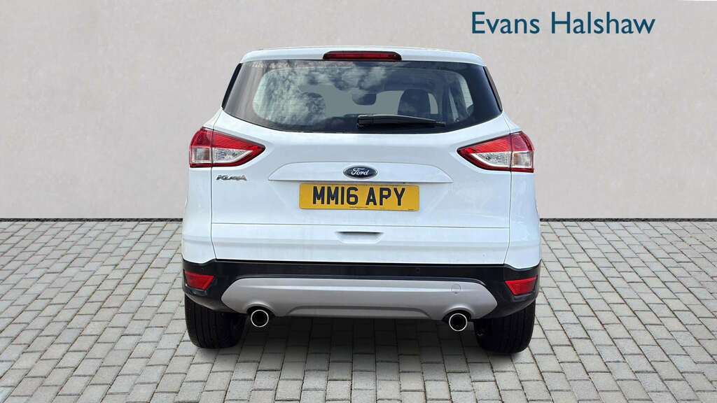 Ford Kuga 2.0 Tdci 150 Zetec 2Wd 2016 MM16APY White #5