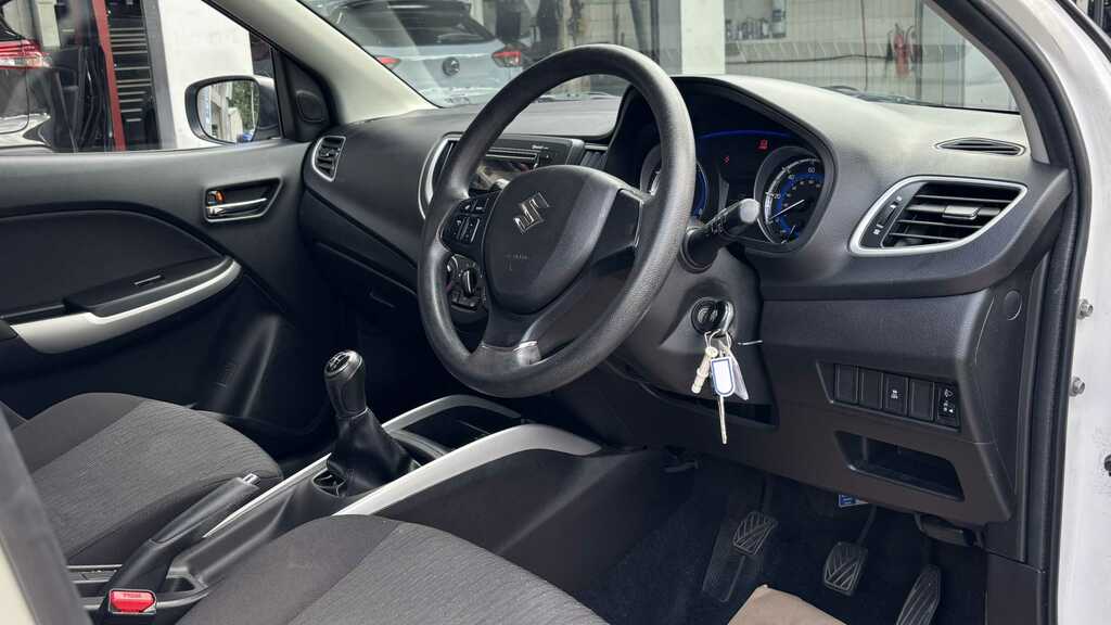 Suzuki Baleno Silver #7