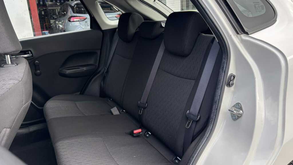 Suzuki Baleno Silver #9